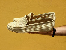 Charger l'image dans la galerie, Raffia Loafers