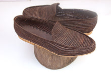 Charger l'image dans la galerie, Raffia Loafers