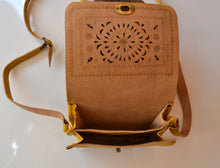 Charger l'image dans la galerie, Small crossbody bag