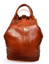 Charger l'image dans la galerie, leather Bucket bag