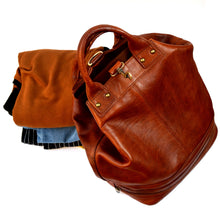 Charger l'image dans la galerie, leather Bucket bag
