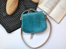 Charger l'image dans la galerie, Mini CutWork Leather Purse