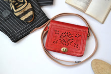 Charger l'image dans la galerie, Small Cut Work Leather Bag