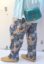 Charger l'image dans la galerie, Mini CutWork Leather Purse