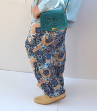 Charger l'image dans la galerie, Mini CutWork Leather Purse