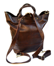 Charger l'image dans la galerie, leather Bucket bag