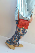 Charger l'image dans la galerie, Small Cut Work Leather Bag
