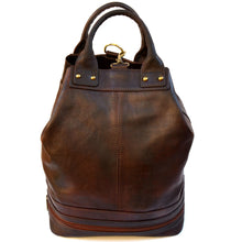 Charger l'image dans la galerie, leather Bucket bag