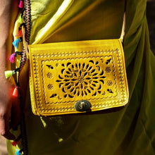 Charger l'image dans la galerie, Small crossbody bag