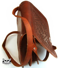 Charger l'image dans la galerie, Vintage embossed Leather purse