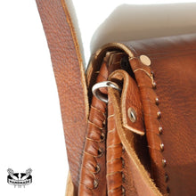 Charger l'image dans la galerie, Vintage embossed Leather purse