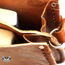 Charger l'image dans la galerie, Vintage embossed Leather purse