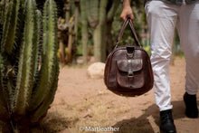 Charger l'image dans la galerie, kilim duffel bag