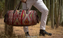 Charger l'image dans la galerie, kilim duffel bag