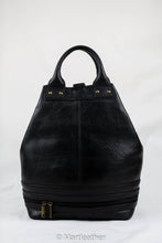 Charger l'image dans la galerie, leather Bucket bag